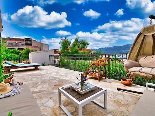 Nyaraló House Calendula *