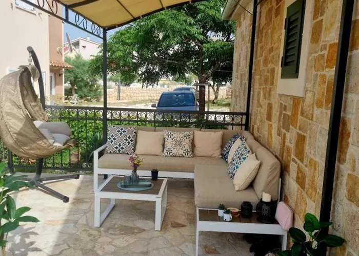 House Calendula Nyaraló *