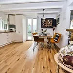 House Calendula *