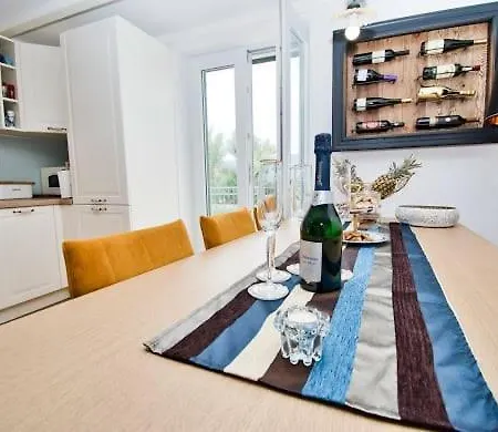 House Calendula Holiday home Razanac
