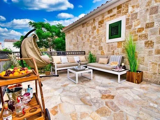 House Calendula Dom wakacyjny Ražanac