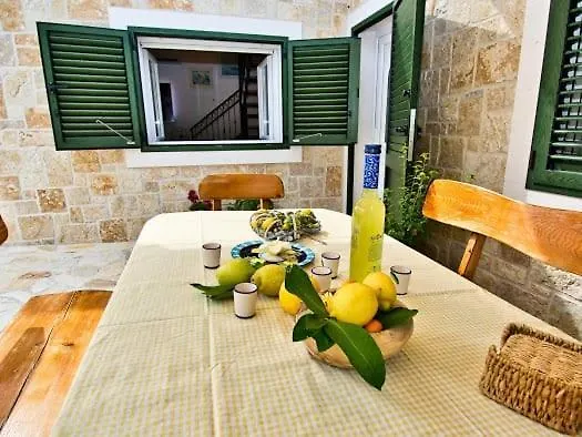 House Calendula Dom wakacyjny Ražanac